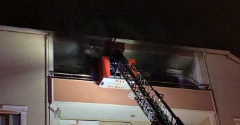 Şarjlı süpürge patladı, evdeki şahsı itfaiye kurtardı