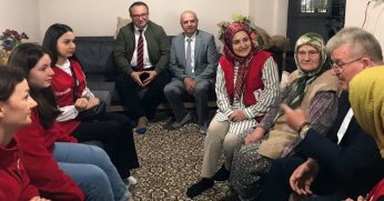 Kızılay Gölcük’ten anlamlı ziyaretler