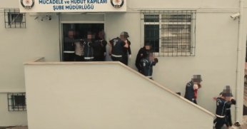 “Kalkan-22” operasyonları: 40 göçmen kaçakçısı yakalandı