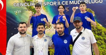 Kağıtsporlu sporcular madalyayla döndü