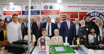 Hisarcıklıoğlu’dan Bilişim Fuarı’na ziyaret