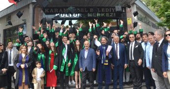 KOÜ Denizcilik Fakültesi’nde mezuniyet heyecanı yaşandı