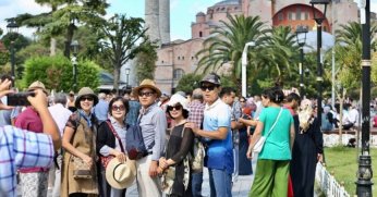 İstanbul 4 ayda 5,2 milyon turist ağırladı