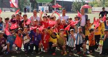 Minikler Dünya Kupası nefes kesti