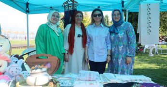 Festivalde, kadınlar ürünlerini sergiledi