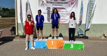 Atıcılar madalya ile döndü