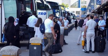 Yerli turistler 45,3 milyar lira seyahat harcaması yaptı