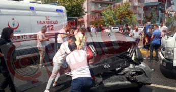 Gölcük D-130’da kaza: 3 yaralı