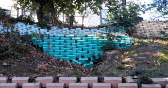 Yeşil alan içinde kalan parka bakım yapılmalı