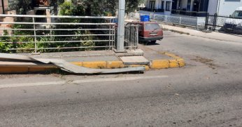 Kazada zarar gören bariyer düzeltilmeli