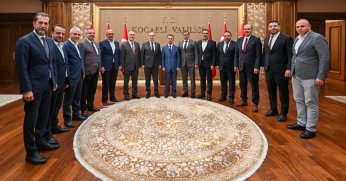 AK Parti İl ve İlçe Başkanları Vali Aktaş’ı ziyaret etti