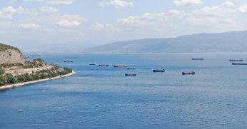 İzmit Körfezi’nde gemi yoğunluğu