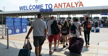Antalya’yı ilk 8 ayda yaklaşık 12 milyon kişi ziyaret etti