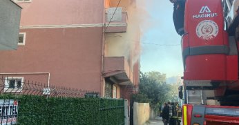 4 katlı binada yangın paniği