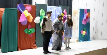 Tiyatro gösterileri beğeniyle izlendi