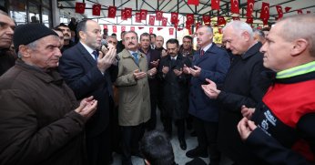 Cami dualarla ibadete açıldı