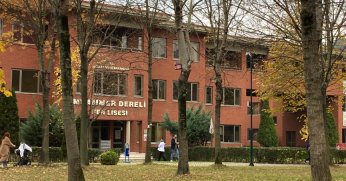 İkinci kattan düşen lise öğrencisi hayatını kaybetti