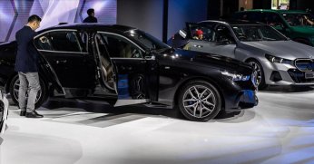 Otomotiv satışları kasımda 1 milyon barajını aştı