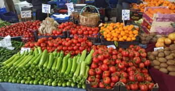 Semt pazarında fiyatlar değişmedi