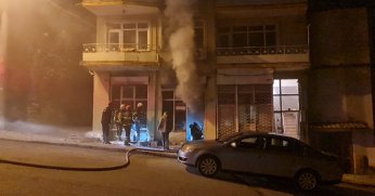 Televizyon tamir dükkanında yangın paniği