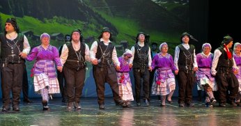 Engeller horonla aşıldı