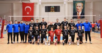 Gebze Voleybol Takımı galibiyete doymuyor