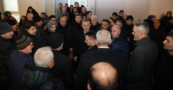 Vali Aktaş, patlamada yaralananları hastanede ziyaret etti