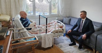 Sezer gelen mesaja duyarsız kalmadı