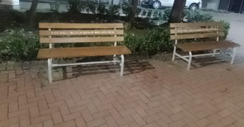 Değirmendere’deki banklar yenilendi