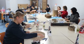 Kağıt atıklar, sanat eserlerine dönüşüyor