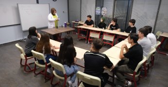 Akademi Liselerden gençlere güçlü destek