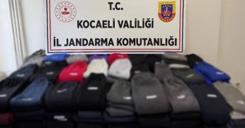 2 bin 80 adet sahte markalı giysi ele geçirildi