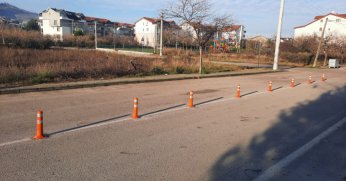 Yol ayrım dubaları ile daha sağlıklı ulaşım