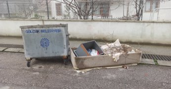 Evsel atık sorunu sürüyor