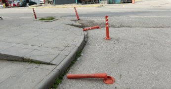 Kırık dubalar yenilenmeli