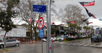 Yanlış yönü gösteren tabela düzeltilmeli