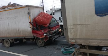 3 araç birbirine girdi: 1 yaralı