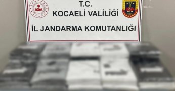 Gölcük’te ünlü markalara ait sahte giysiler ele geçirildi