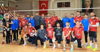 Gebze Voleybol evinde galip