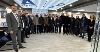 KOVİAD’dan Anahtar Parti İzmit İlçe Başkanına Tebrik Ziyareti