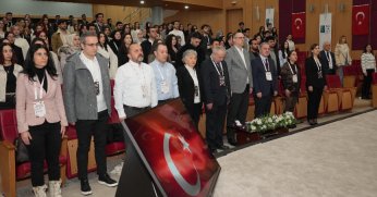 Geleceğin diş hekimleri kongrede buluştu