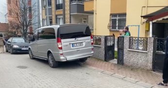 El frenini çekmeyi unutan sürücü yaralandı