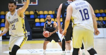 Çayırova Belediyesi galibiyetle döndü