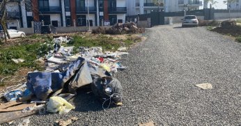 Lüks sitelerin arasına MOLOZ DÖKTÜLER