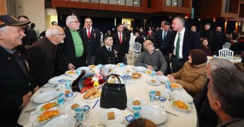 Şehit aileleri ve gaziler onuruna iftar