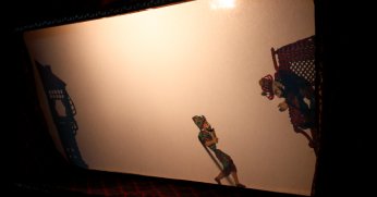 Karagöz ve Hacivat yüzleri güldürdü