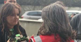 Gökçe’den Kocaelisporlu kadınlara sürpriz hediye