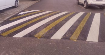 Faruk Demirer Caddesi’ne hız kesici kasis yapıldı