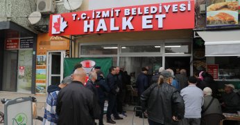 Halk Et’e ilk günden yoğun ilgi