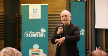 ‘Dijitalleşmeye teslim olmamalıyız’